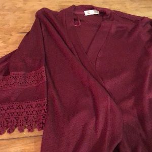 3/4 lightweight maroon cardigan w/  sleeve detail